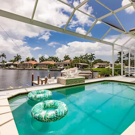 Villa Casa Vista - Waterfront, Kayaks, Fishing, Bikes